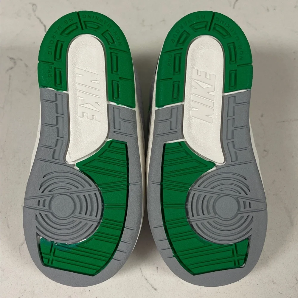 2023 Air Jordan 2 Retro TD 'Lucky Green' DQ8563 103 Size 7C